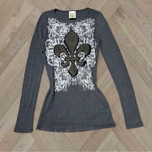 Y2K Vintage Vocal Charcoal Long Sleeve Top with Fleur-de-Lis
